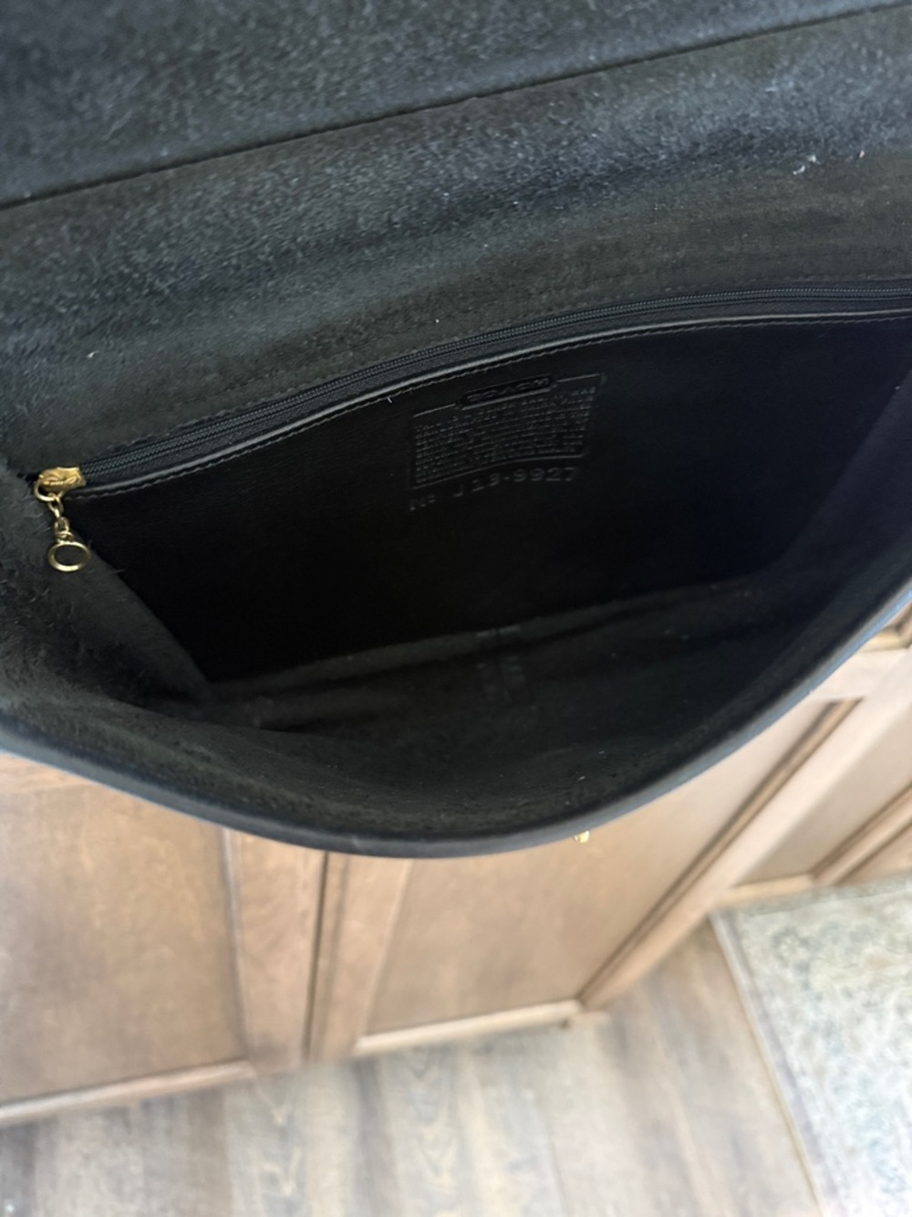 Coach Authentic Vintage Willis Bag. Black Leather. Brass Hardware. - Picture 11 of 14